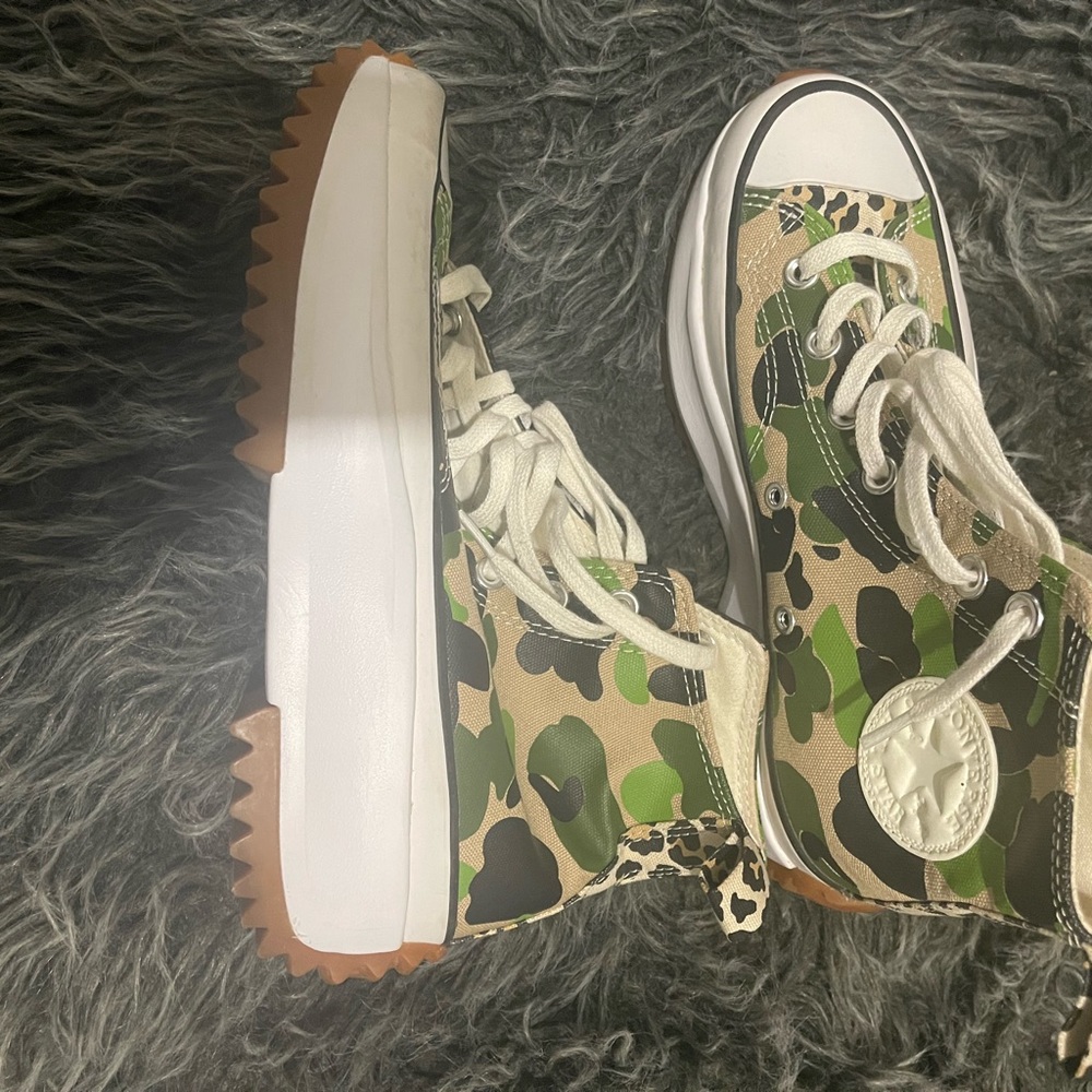 Women’s converse